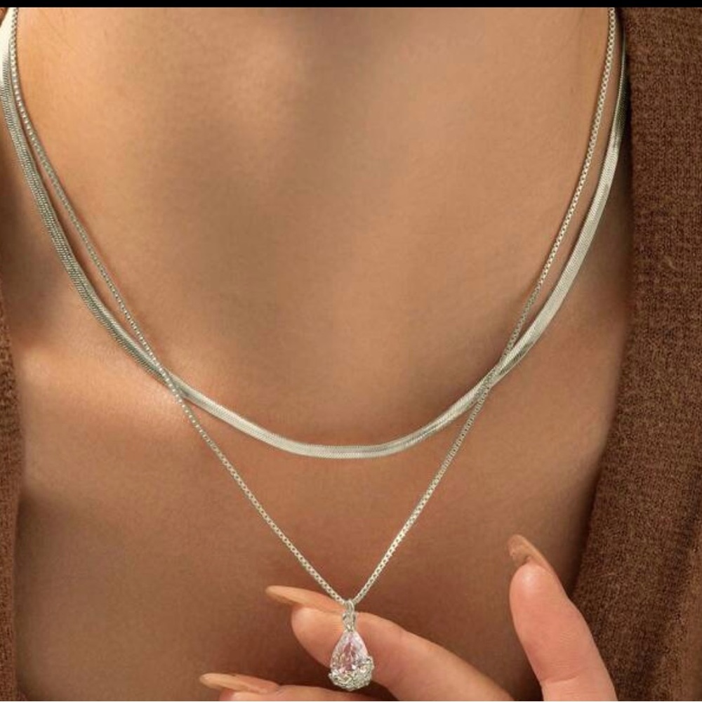 Silver necklace
